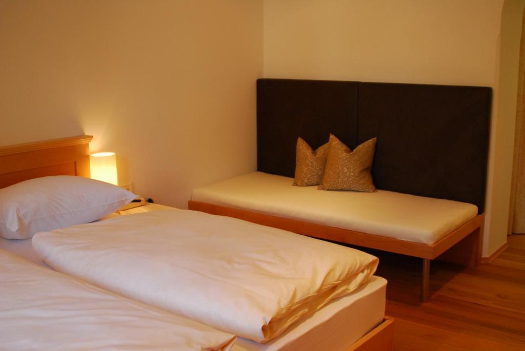 Hotel Dolomiten Collalbo Habitación foto